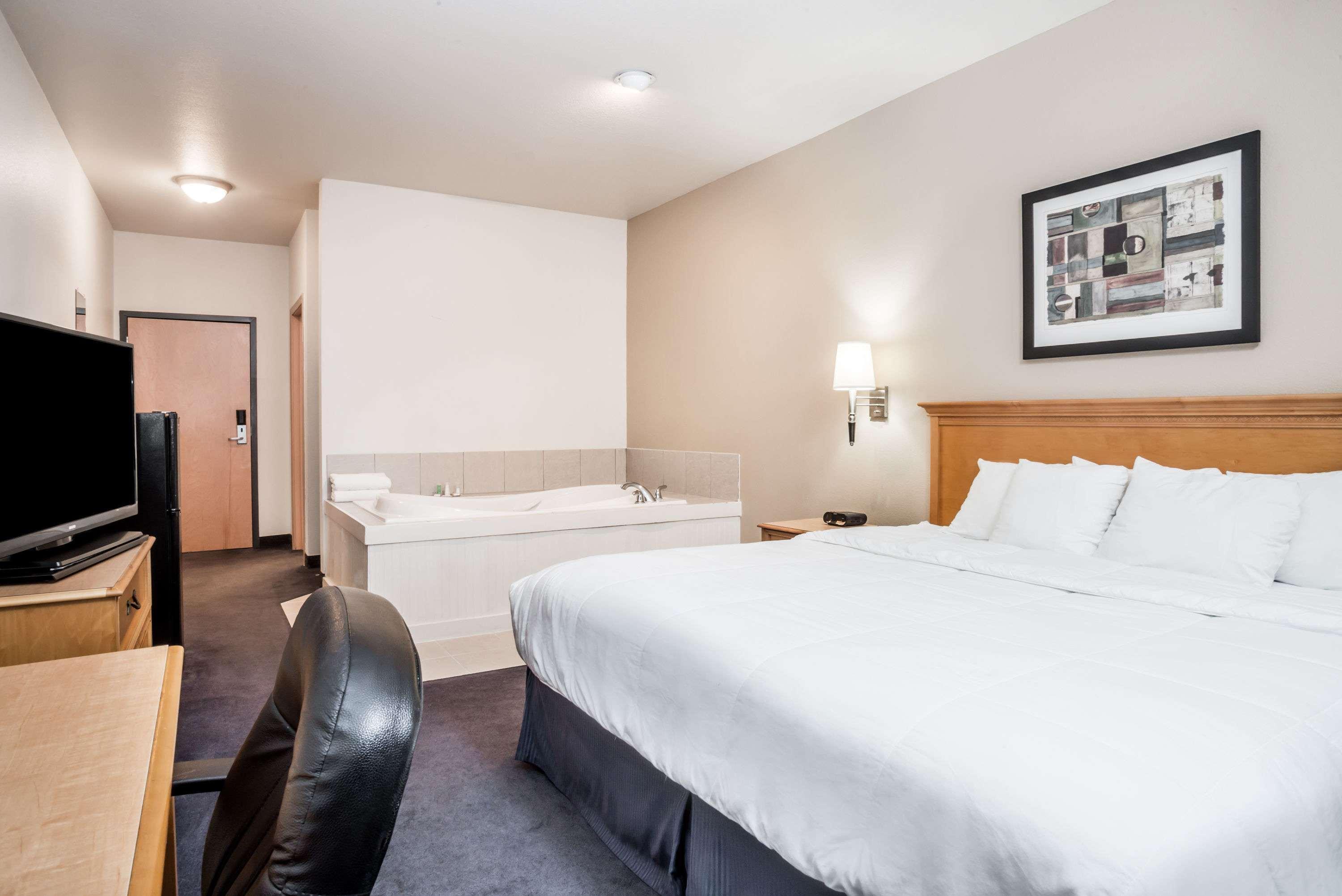 Baymont By Wyndham Indianapolis Northeast Hotell Eksteriør bilde