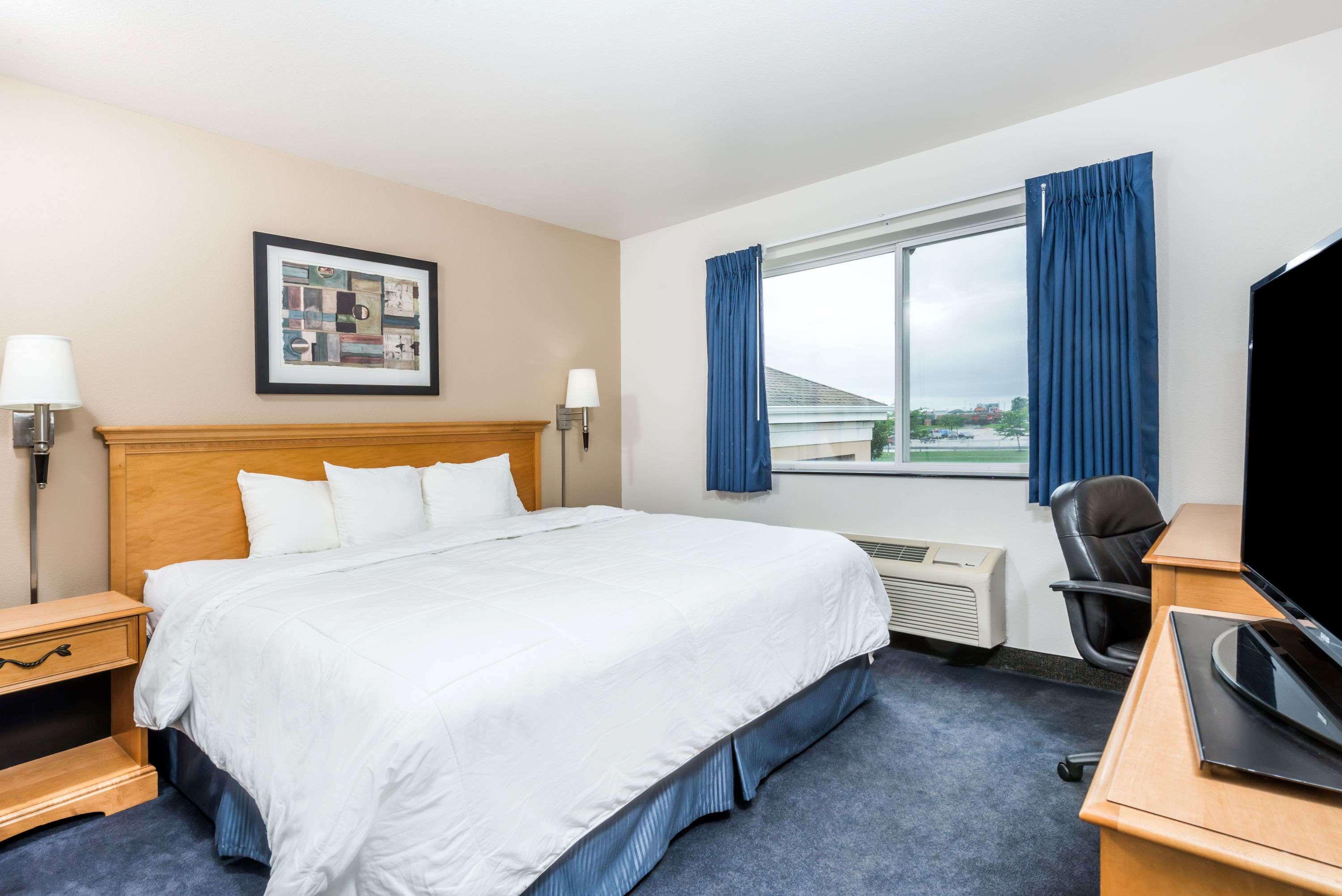 Baymont By Wyndham Indianapolis Northeast Hotell Eksteriør bilde