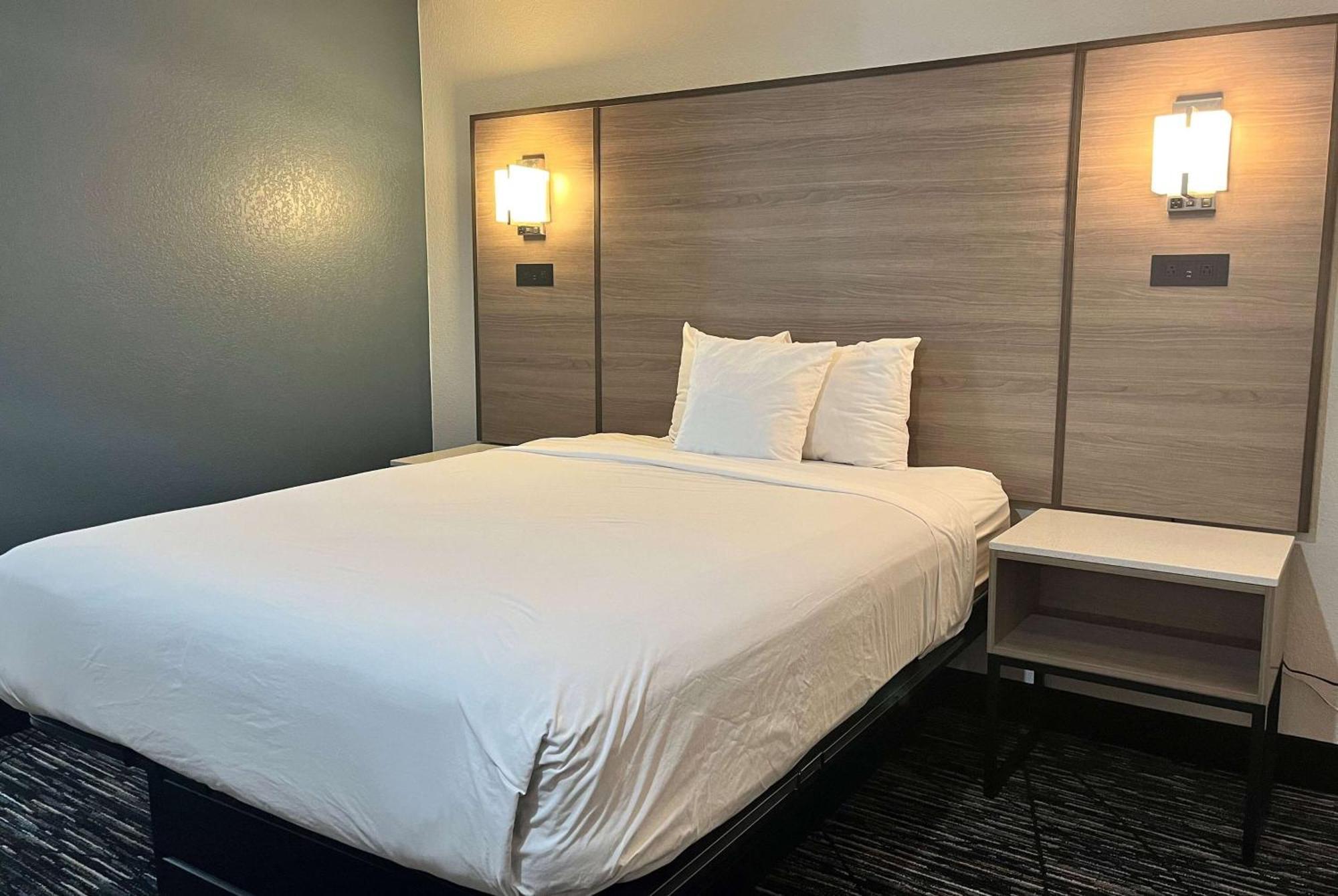 Baymont By Wyndham Indianapolis Northeast Hotell Eksteriør bilde